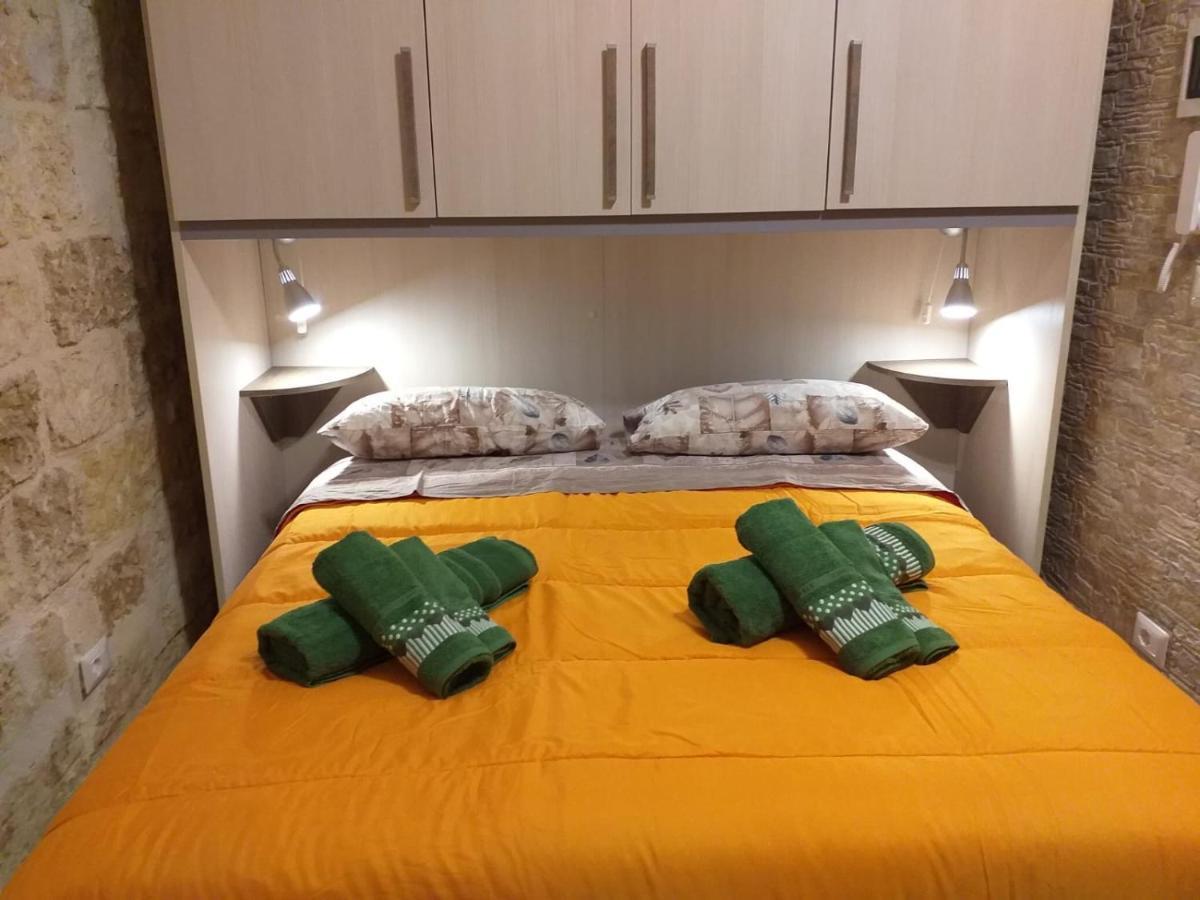 Bed and Breakfast I Marchesi Del Grillo - Vicinanze Stazione, Campus, Policlinico Барі Екстер'єр фото