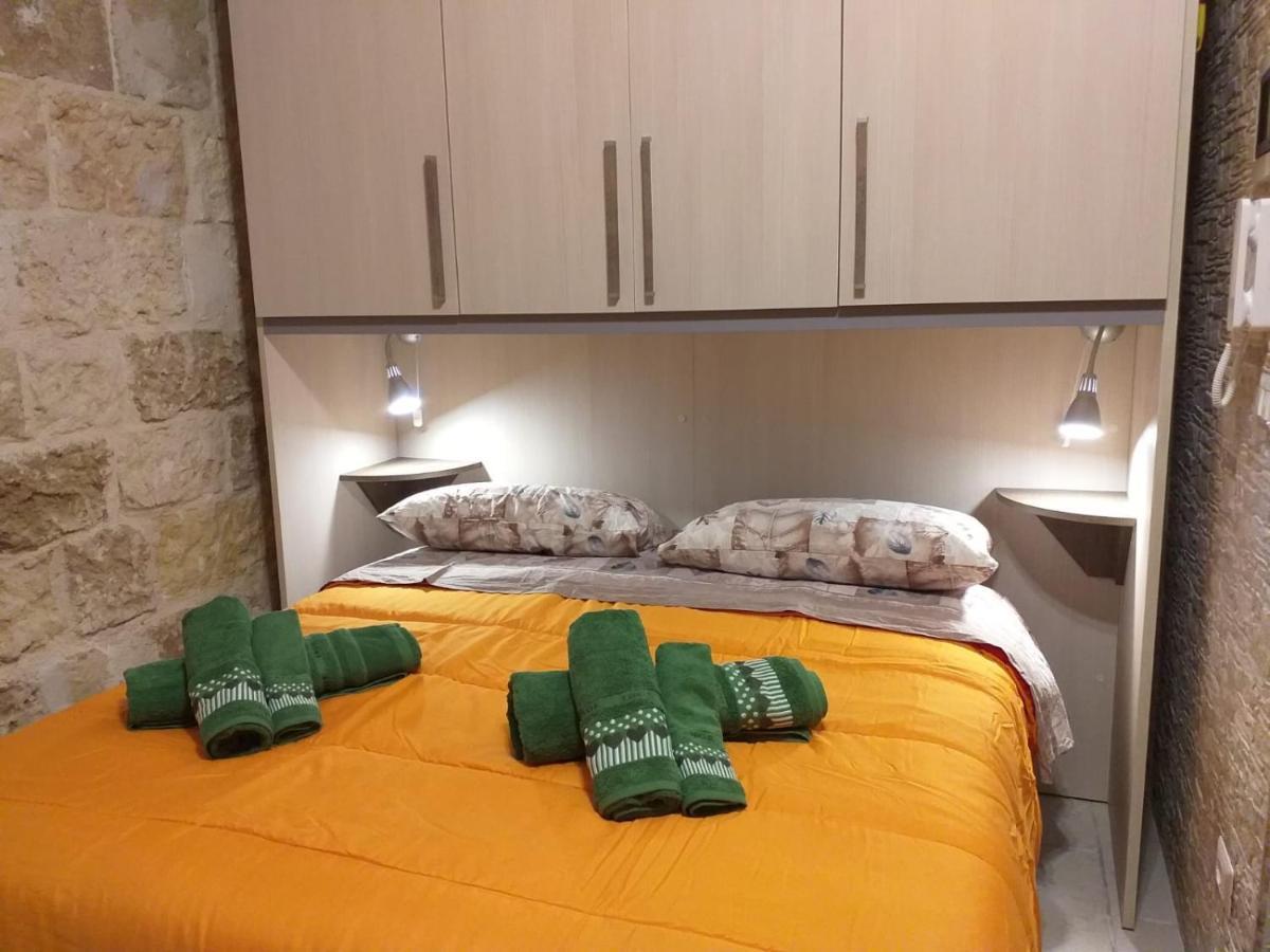 Bed and Breakfast I Marchesi Del Grillo - Vicinanze Stazione, Campus, Policlinico Барі Екстер'єр фото